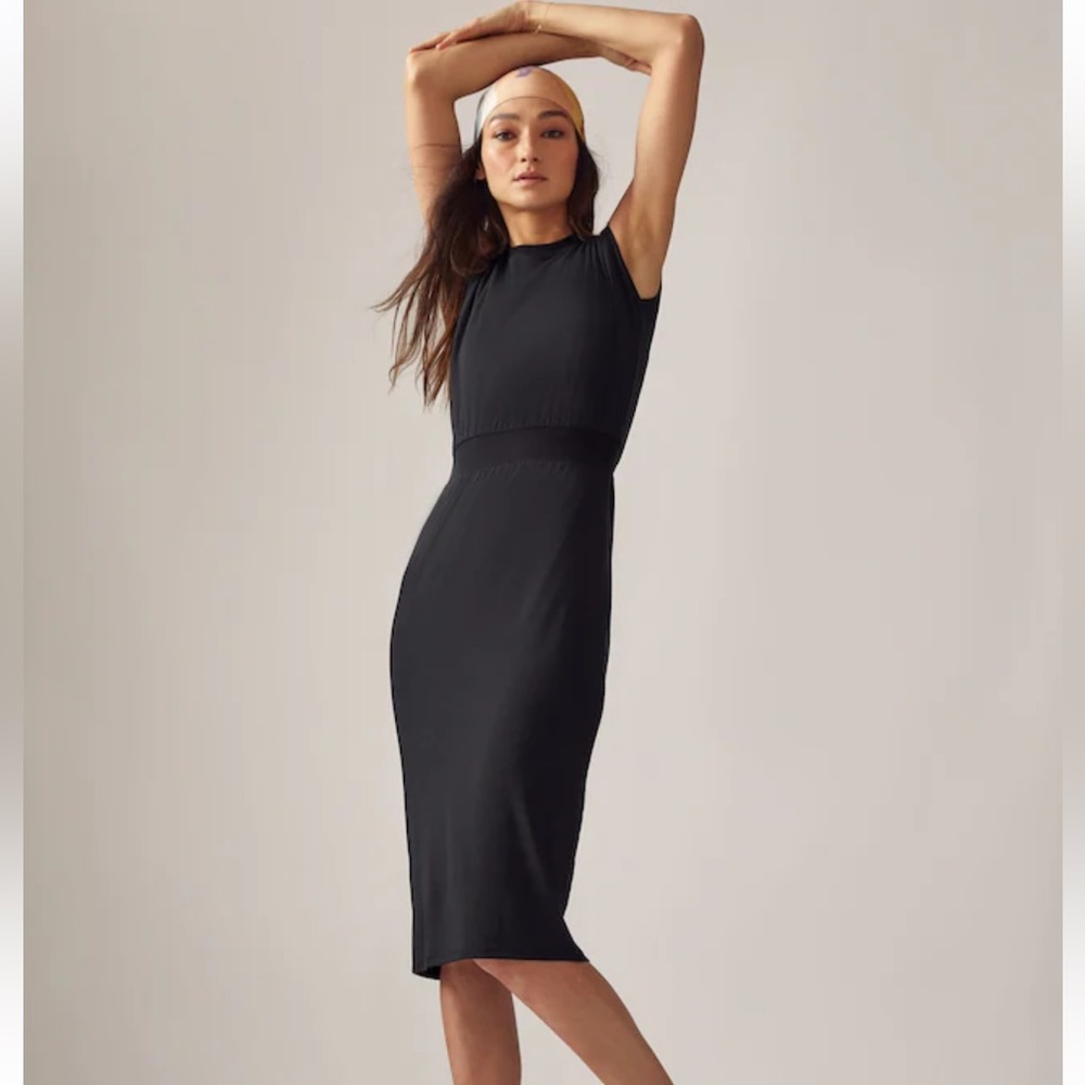 Athleta Black Sleeveless Midi Dress